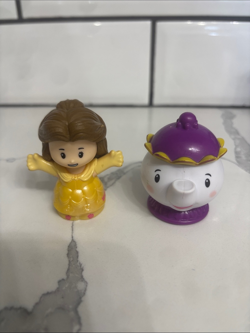 Little People Belle and Mrs Potts 2022
